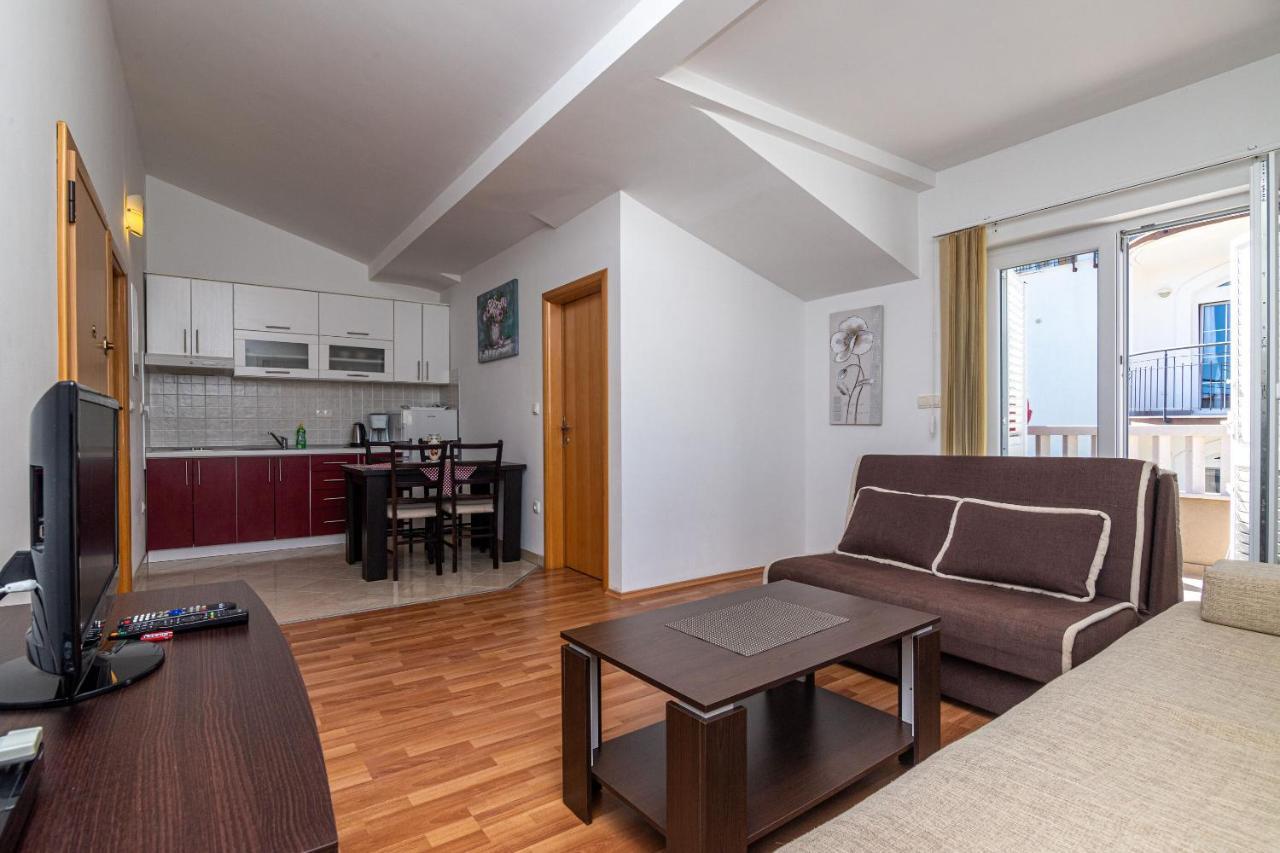 Apartments Janja โตรกีร์ ภายนอก รูปภาพ