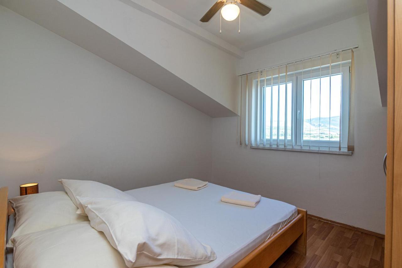 Apartments Janja โตรกีร์ ภายนอก รูปภาพ