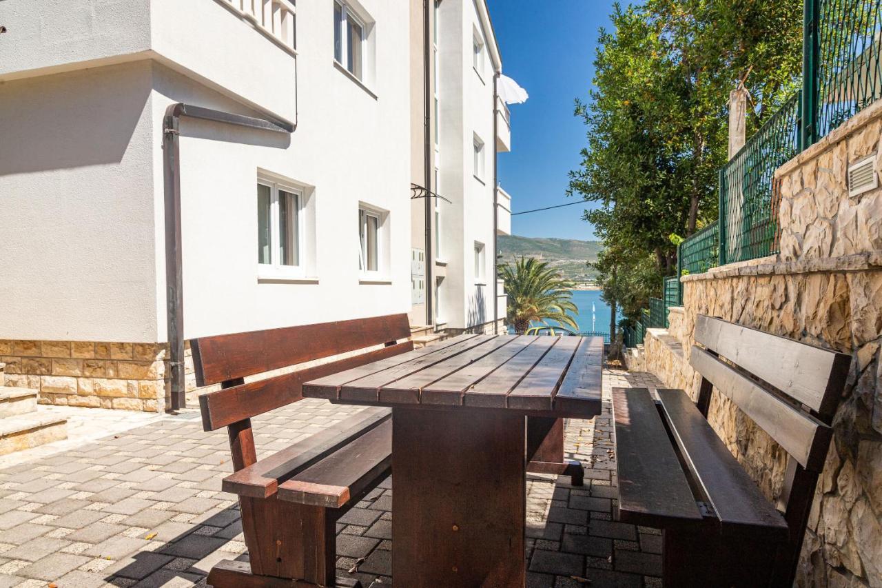 Apartments Janja โตรกีร์ ภายนอก รูปภาพ